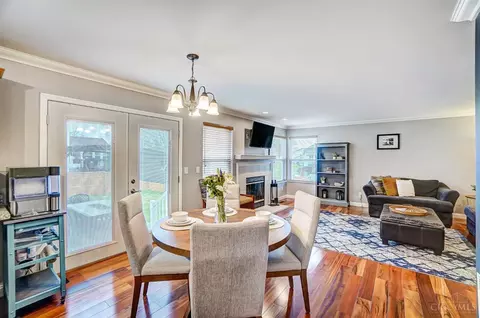 Dining - 6717 Spring Arbor Dr, Mason, OH 45040 photo 2 of 3