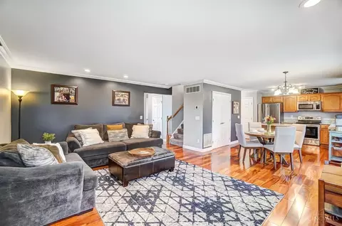 Living - 6717 Spring Arbor Dr, Mason, OH 45040 photo 2 of 5