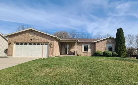 250 Stone Ridge Ln, Middletown, OH 45044