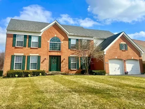 Exterior - 10970 Fallstone Dr, Springdale, OH 45246 photo 2 of 5