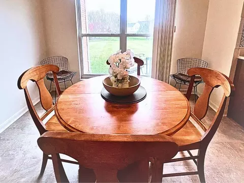Dining - 10970 Fallstone Dr, Springdale, OH 45246 photo 1 of 2