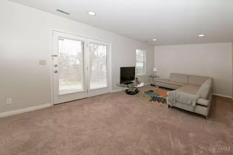 2676 Morrow Pl, Cincinnati, OH 45204 photo 11