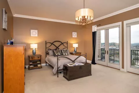 Bedroom - 367 Oregon St, Cincinnati, OH 45202 photo 1 of 6