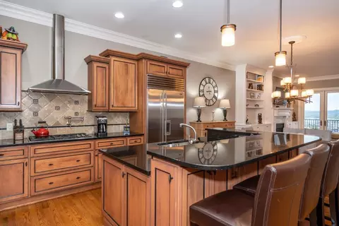 Kitchen - 367 Oregon St, Cincinnati, OH 45202 photo 3 of 5