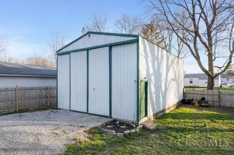 311 Walnut St, Blanchester, OH 45107 photo 6
