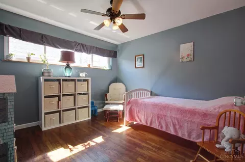 Bedroom - 5015 Willnet Dr, Cincinnati, OH 45238 photo 1 of 5