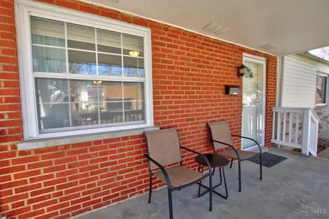 Exterior - 5015 Willnet Dr, Cincinnati, OH 45238 photo 4 of 8