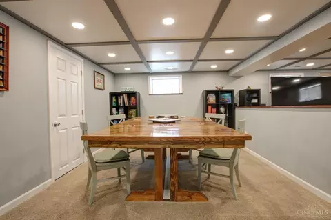 Dining - 5015 Willnet Dr, Cincinnati, OH 45238 photo 2 of 2