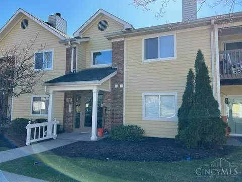 1017 Cedar Ridge Dr #2, Cincinnati, OH 45245