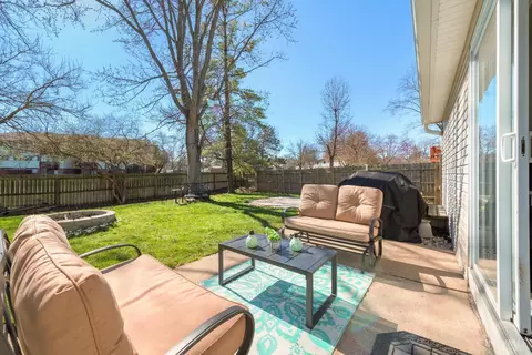Exterior - 1585 Forester Dr, Cincinnati, OH 45240 photo 2 of 5