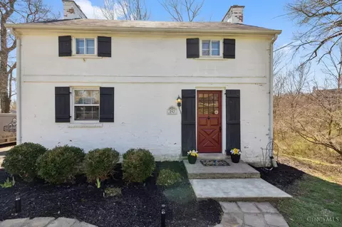 293 Bonham Rd, Cincinnati, OH 45215