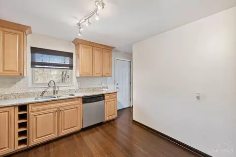 Kitchen - 2872 Almester Dr, Cincinnati, OH 45211 photo 2 of 3