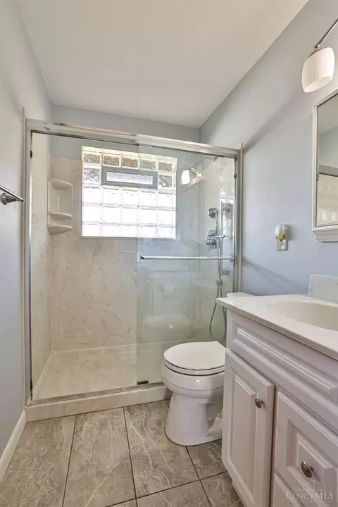 Bath - 4092 Trebor Dr, Cincinnati, OH 45236 photo 1 of 2