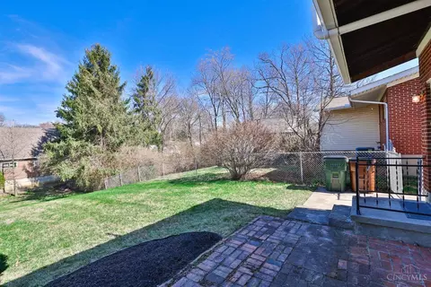 Exterior - 4092 Trebor Dr, Cincinnati, OH 45236 photo 5 of 10