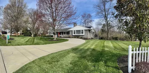 8936 Sandymar Dr, Cincinnati, OH 45242