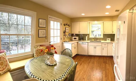 8936 Sandymar Dr, Cincinnati, OH 45242 photo 8