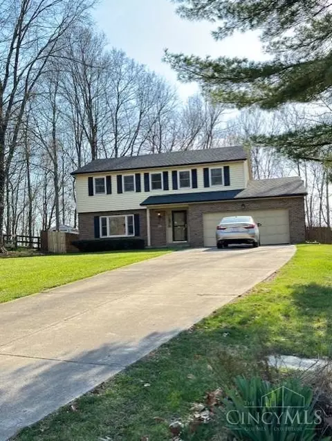 6817 Hidden Ridge Dr, West Chester, OH 45069