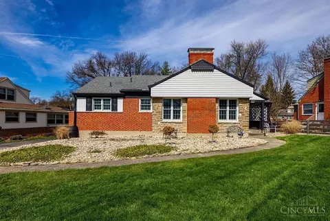 956 Springbrook Dr, Cincinnati, OH 45224