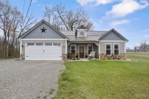 145 Black Hawk Dr, Jackson, OH 45171