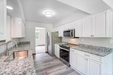 Kitchen - 174 Apple Rd, Amelia, OH 45102 photo 4 of 6