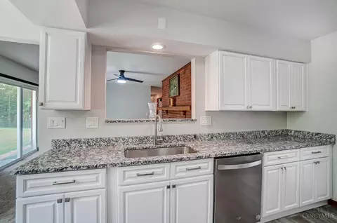 Kitchen - 174 Apple Rd, Amelia, OH 45102 photo 3 of 6