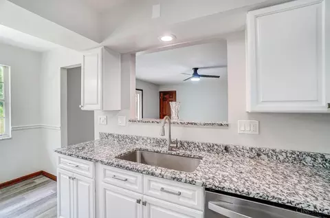 Kitchen - 174 Apple Rd, Amelia, OH 45102 photo 5 of 6