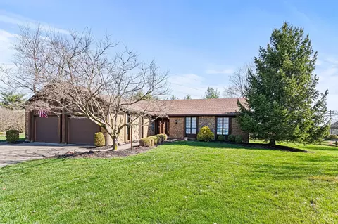 7786 Woodside Ct, Maineville, OH 45039