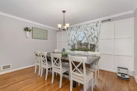 Dining - 6247 Raytee Ter, Cincinnati, OH 45230 photo 2 of 3