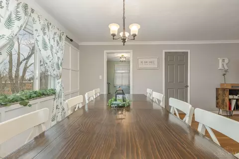 Dining - 6247 Raytee Ter, Cincinnati, OH 45230 photo 3 of 3