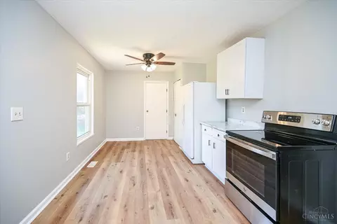 Kitchen - 12042 Westerly Dr, Cincinnati, OH 45231 photo 1 of 3