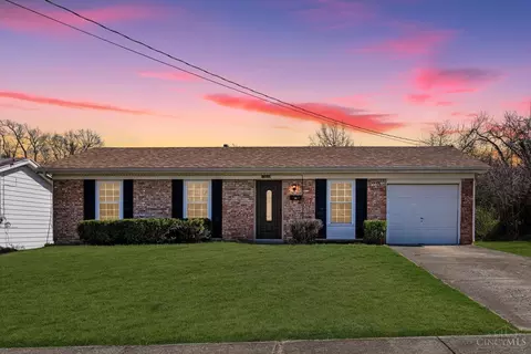 12042 Westerly Dr, Cincinnati, OH 45231