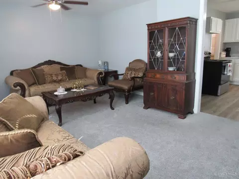 607 Broadway St, Blanchester, OH 45107 photo 5