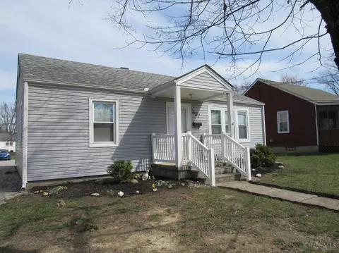 607 Broadway St, Blanchester, OH 45107 photo 2