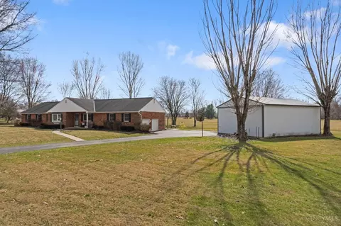 3179 Pitzer Rd, Bethel, OH 45106