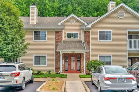 810 Carrington Pl #206, Loveland, OH 45140
