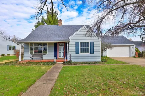1610 Woodview Ln, Hamilton, OH 45013