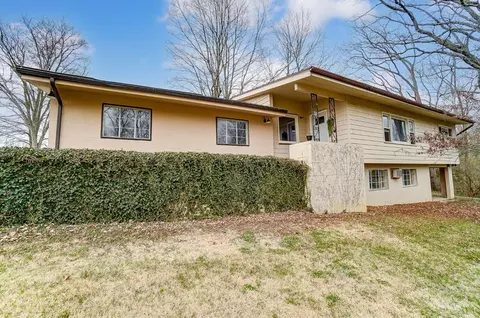 1033 Truesdell St, Wilmington, OH 45177