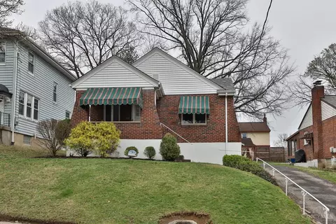5730 Doerger Ln, Cincinnati, OH 45212