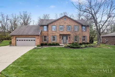 10234 Amberwood Ct, West Chester, OH 45241