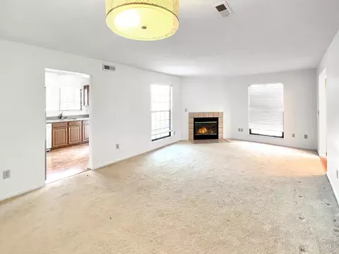 2899 Phaeton Ln, Maineville, OH 45039 photo 2