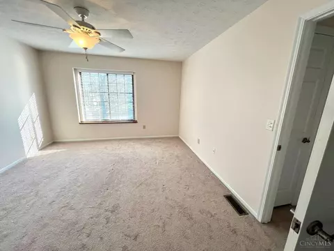 2899 Phaeton Ln, Maineville, OH 45039 photo 12