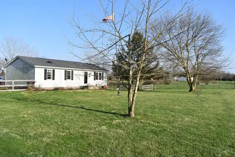3698 Pansy Rd, Clarksville, OH 45113