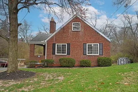 3134 Macarthur Ct, Cincinnati, OH 45211