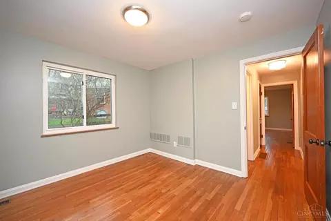 3134 Macarthur Ct, Cincinnati, OH 45211 photo 16