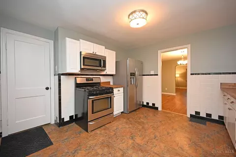3134 Macarthur Ct, Cincinnati, OH 45211 photo 11