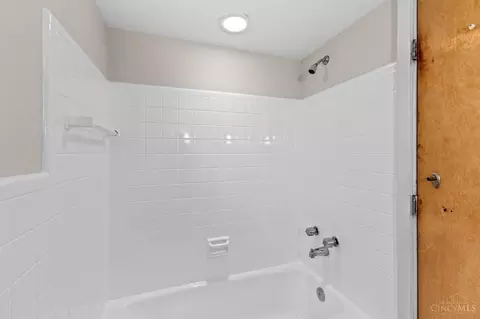 7629 Trailwind Dr, Montgomery, OH 45242 photo 23