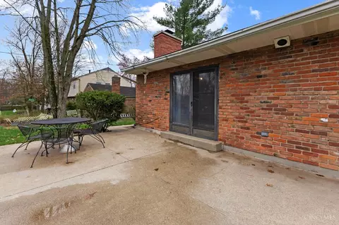 7629 Trailwind Dr, Montgomery, OH 45242 photo 38