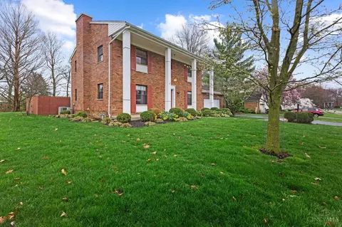 7629 Trailwind Dr, Montgomery, OH 45242 photo 2