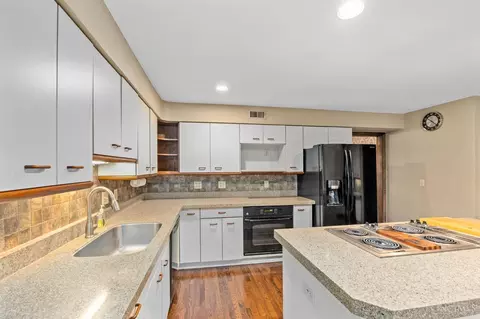 7629 Trailwind Dr, Montgomery, OH 45242 photo 11