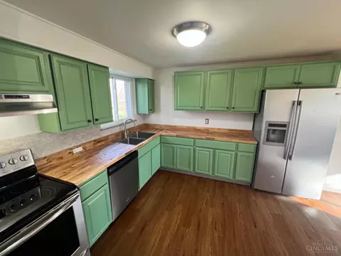 4451 Hall St, Cincinnati, OH 45244 photo 8